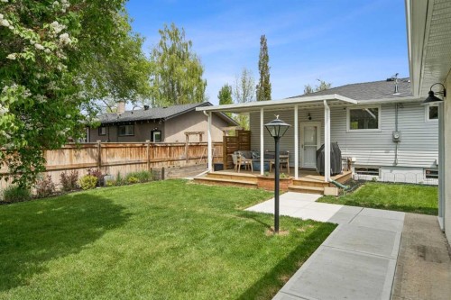 419 40 Street Sw, Calgary, AB - Outdoor With Deck Patio Veranda