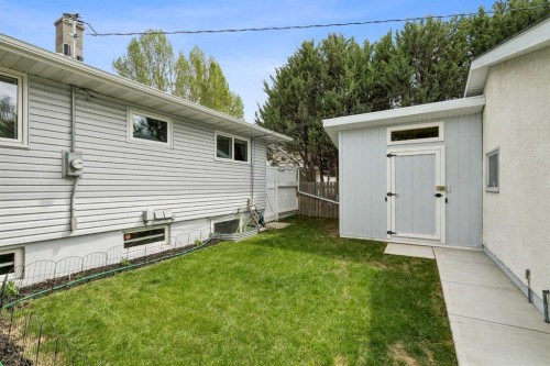 419 40 Street Sw, Calgary, AB - Outdoor With Exterior