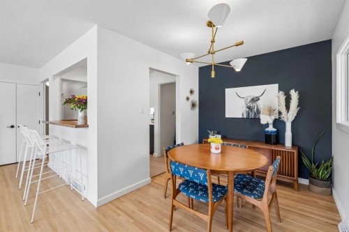 419 40 Street Sw, Calgary, AB - Indoor Photo Showing Dining Room