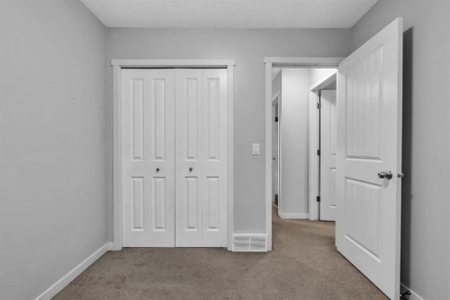 425 Copperpond Landing Se, Calgary, AB - Indoor