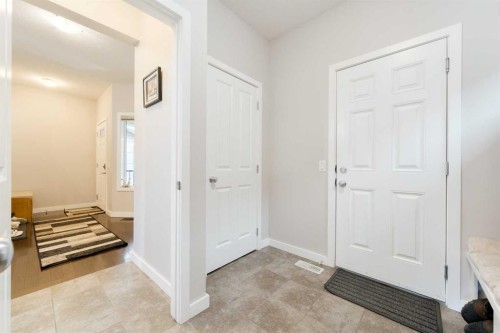 40 Sunrise Terrace, Cochrane, AB 