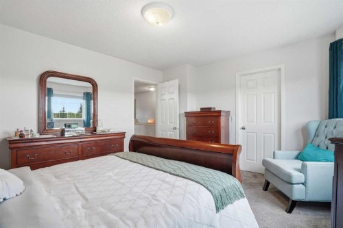 88 Chaparral Ridge Terrace Se, Calgary, AB - Indoor Photo Showing Bedroom