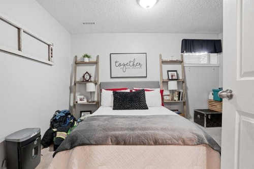 88 Chaparral Ridge Terrace Se, Calgary, AB - Indoor Photo Showing Bedroom