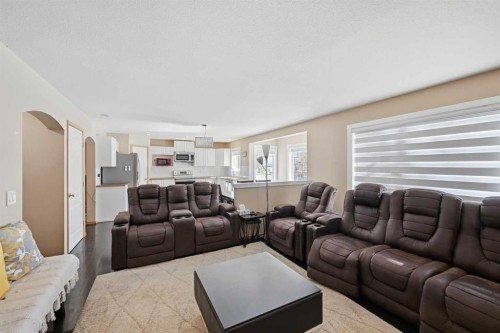 46 Panorama Hills Close Nw, Calgary, AB - Indoor Photo Showing Living Room
