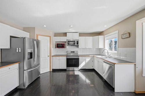 46 Panorama Hills Close Nw, Calgary, AB - Indoor Photo Showing Kitchen With Stainless Steel Kitchen