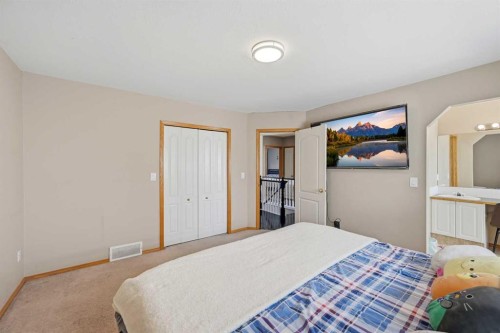 46 Panorama Hills Close Nw, Calgary, AB - Indoor Photo Showing Bedroom