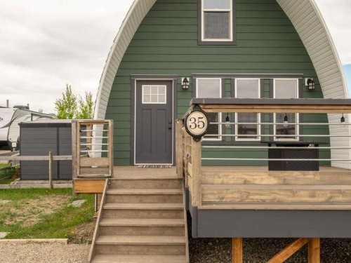 35 Mount Vista Drive, Hill Spring, AB 