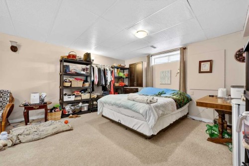 192 Arbour Wood Close Nw, Calgary, AB - Indoor Photo Showing Bedroom