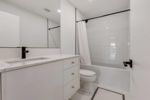 110-8505 Broadcast Avenue Sw, Calgary, AB 