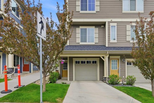 39 Kinlea Common Nw, Calgary, AB - Outdoor With Facade