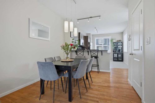 39 Kinlea Common Nw, Calgary, AB - Indoor Photo Showing Dining Room