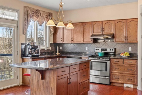 325 Discovery Ridge Way Sw, Calgary, AB 