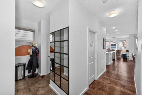 158 Masters Point Se, Calgary, AB - Indoor Photo Showing Other Room