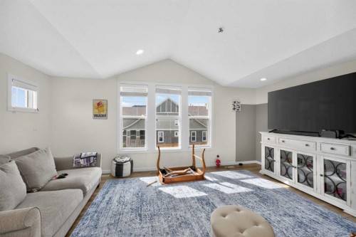158 Masters Point Se, Calgary, AB - Indoor Photo Showing Living Room