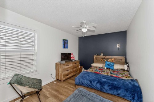 158 Masters Point Se, Calgary, AB - Indoor Photo Showing Bedroom