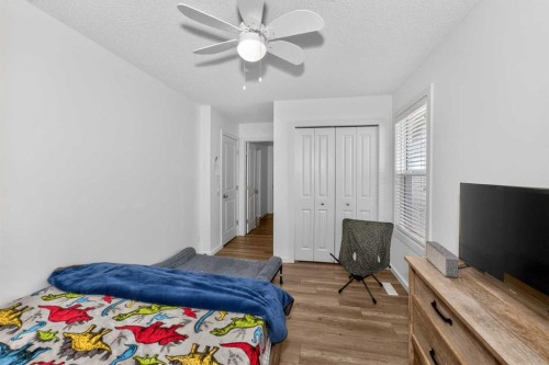 158 Masters Point Se, Calgary, AB - Indoor Photo Showing Bedroom