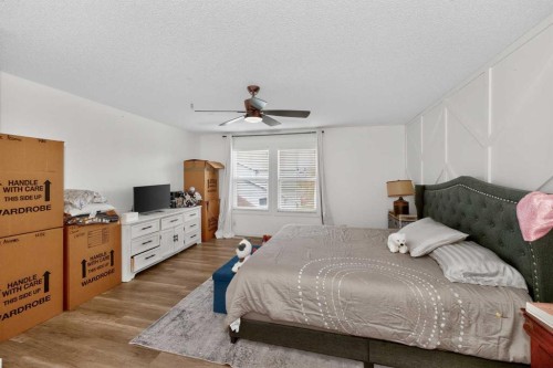 158 Masters Point Se, Calgary, AB - Indoor Photo Showing Bedroom
