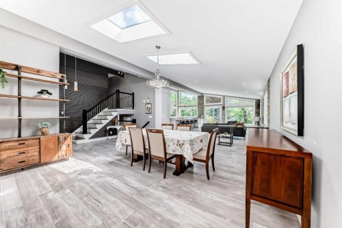 10412 Willowcrest Road Se, Calgary, AB - Indoor Photo Showing Dining Room