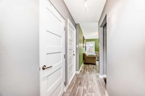 10412 Willowcrest Road Se, Calgary, AB - Indoor Photo Showing Other Room