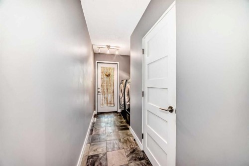 10412 Willowcrest Road Se, Calgary, AB - Indoor Photo Showing Other Room