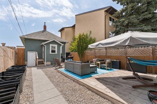 128 18 Avenue Ne, Calgary, AB - Outdoor With Exterior