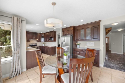2740 Signal Ridge View Sw, Calgary, AB - Indoor Photo Showing Dining Room