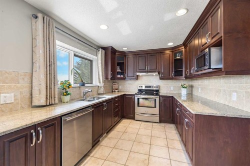 2740 Signal Ridge View Sw, Calgary, AB - Indoor Photo Showing Kitchen With Stainless Steel Kitchen With Double Sink