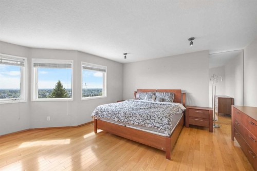 2740 Signal Ridge View Sw, Calgary, AB - Indoor Photo Showing Bedroom