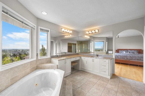 2740 Signal Ridge View Sw, Calgary, AB - Indoor Photo Showing Bathroom