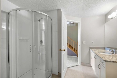 2740 Signal Ridge View Sw, Calgary, AB - Indoor Photo Showing Bathroom