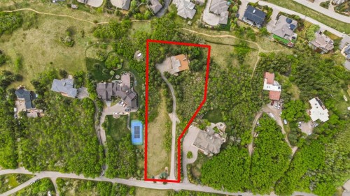 75 Anatapi Lane Sw, Calgary, AB 