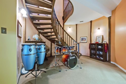 75 Anatapi Lane Sw, Calgary, AB 