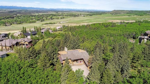 75 Anatapi Lane Sw, Calgary, AB 
