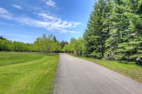 75 Anatapi Lane Sw, Calgary, AB 