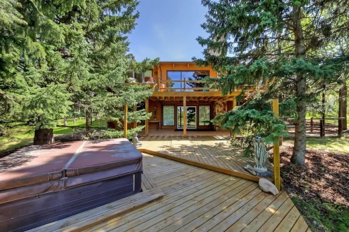 75 Anatapi Lane Sw, Calgary, AB 