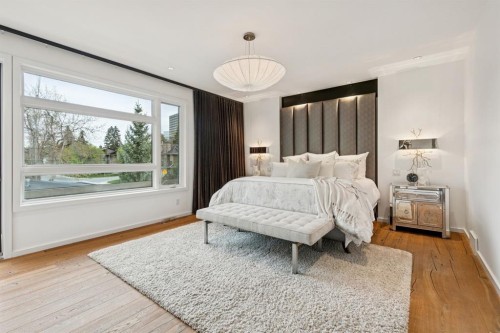 739 33A Street Nw, Calgary, AB - Indoor Photo Showing Bedroom