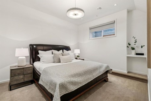739 33A Street Nw, Calgary, AB - Indoor Photo Showing Bedroom