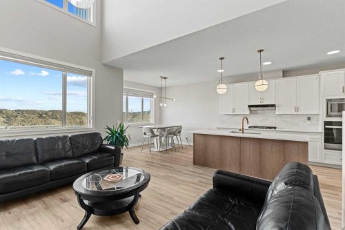 283 Belvedere Drive Se, Calgary, AB - Indoor