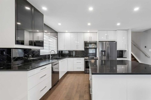 427 96 Avenue Se, Calgary, AB - Indoor Photo Showing Kitchen With Upgraded Kitchen