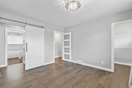 427 96 Avenue Se, Calgary, AB - Indoor Photo Showing Other Room
