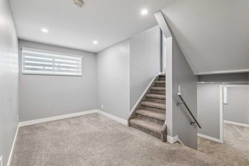 427 96 Avenue Se, Calgary, AB - Indoor