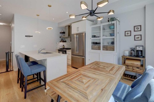 111-408 27 Avenue Ne, Calgary, AB - Indoor Photo Showing Kitchen