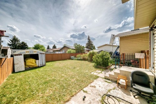 411 Abadan Place Ne, Calgary, AB - Outdoor