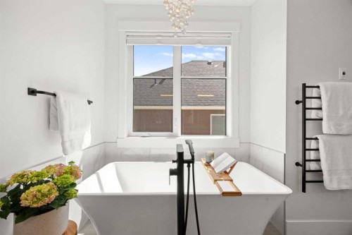 127 Kinniburgh Crescent, Chestermere, AB - Indoor Photo Showing Bathroom