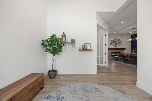 127 Kinniburgh Crescent, Chestermere, AB - Indoor Photo Showing Other Room
