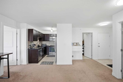 1408-6118 80 Avenue Ne, Calgary, AB - Indoor