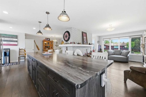 2406 26 Street, Nanton, AB - Indoor