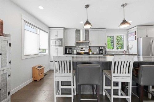 2406 26 Street, Nanton, AB - Indoor