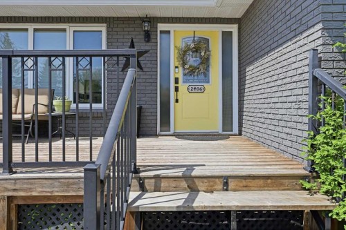 2406 26 Street, Nanton, AB - Outdoor