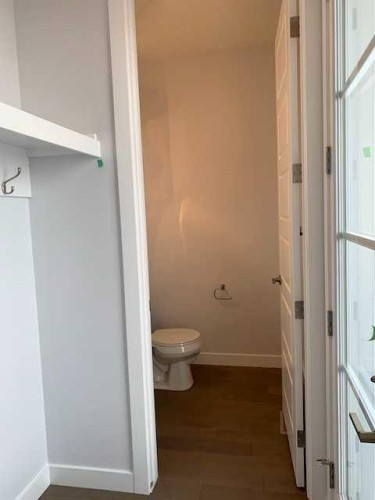 139 Ambleridge Street Nw, Calgary, AB - Indoor Photo Showing Bathroom